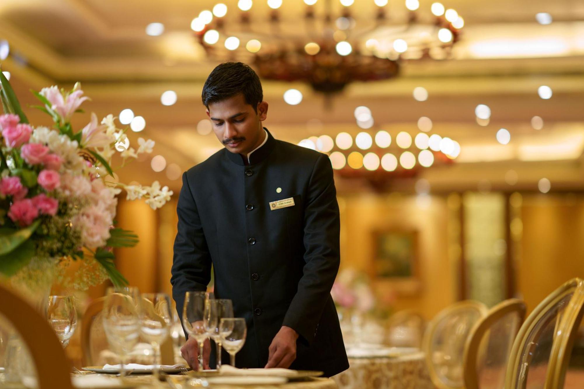 Taj Krishna Hotel Hyderabad Exterior photo